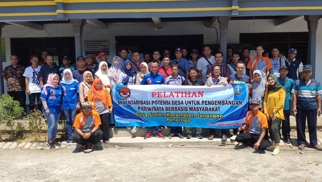 Foto dokumentasi produk kerajinan dan usaha warga desa